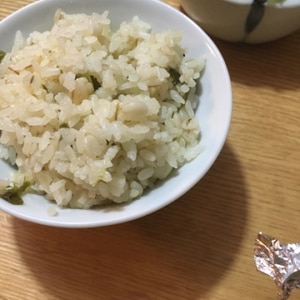 炊飯器で♪ツナと玉ねぎのピラフ